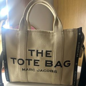 Marc Jacob The Tote Bag